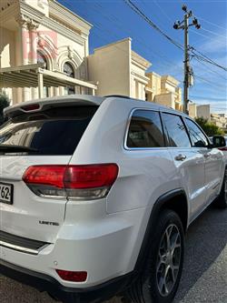 جيب جراند شيروكي